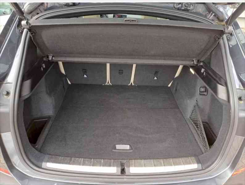 BMW X1 2,0 - foto 19