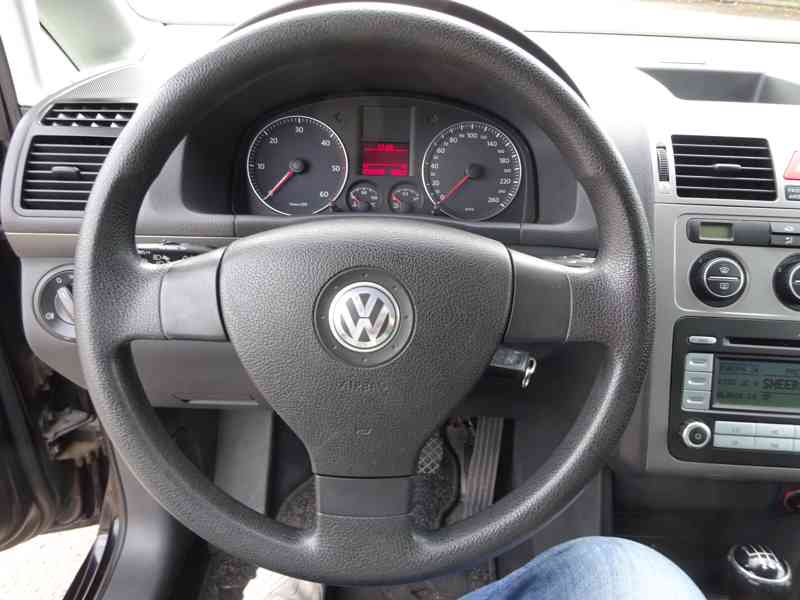 VW Touran 1.9 TDI r.v.2007 (77 kw) 7 míst stk:10/2026 - foto 9