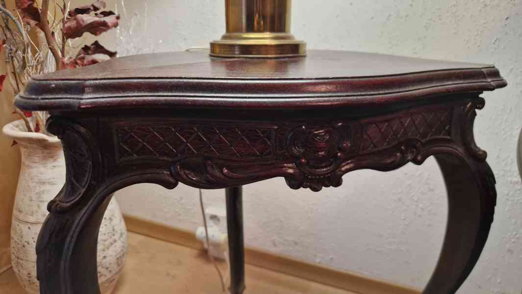 Starožitný odkládací stolek - foto 2