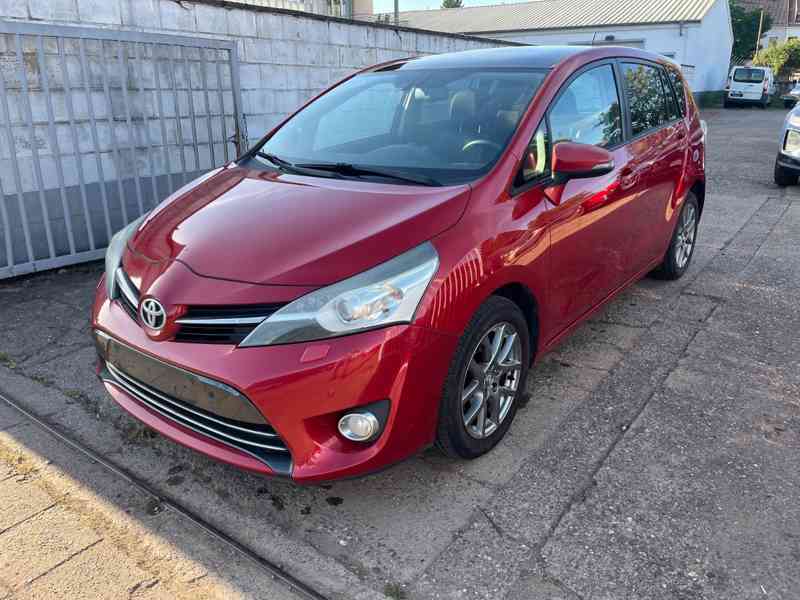 Toyota Verso Life 1.8i benzín 108kw - foto 3