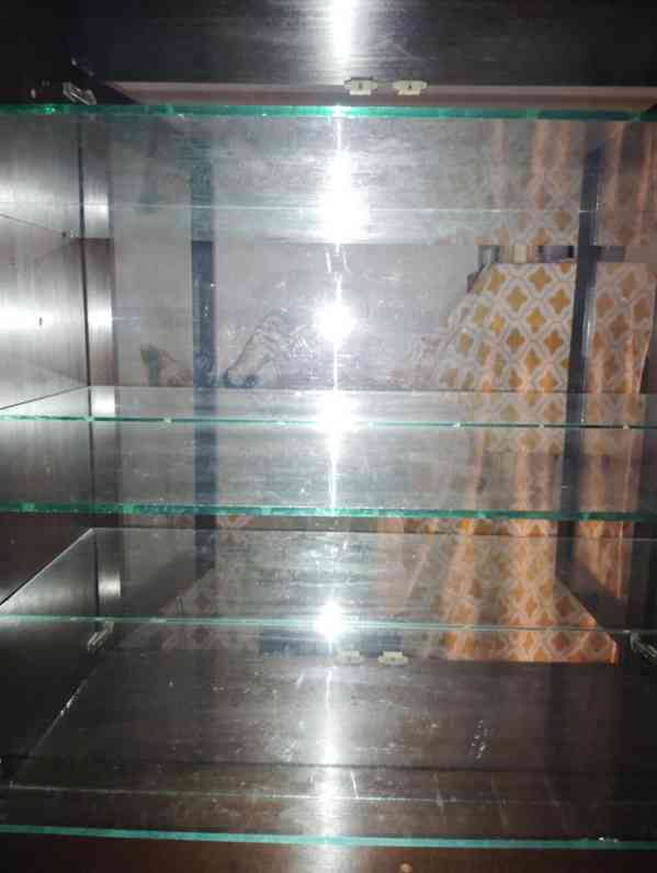 2x Zrcadlo+ 6x skleněné police do vitríny aj - foto 3