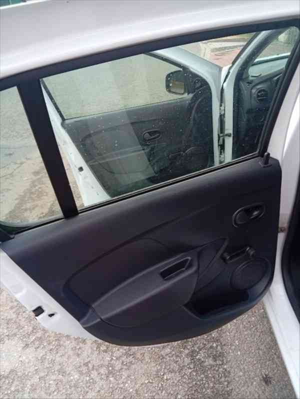 Dacia Sandero 1,2   sd 5sde3 5sde33 - foto 3