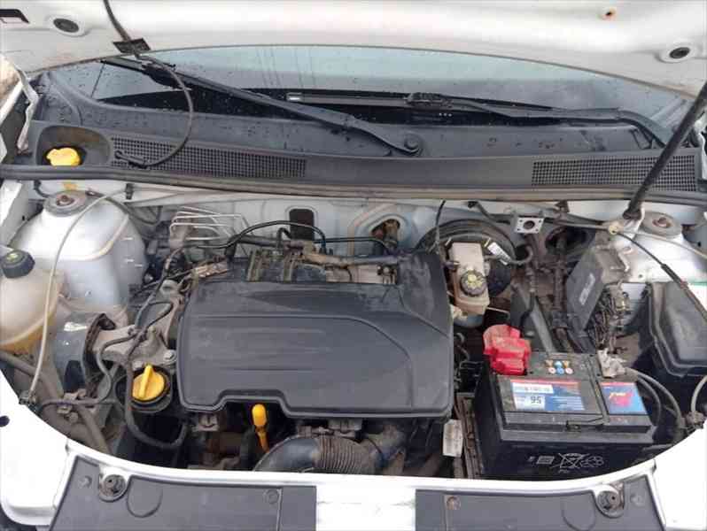 Dacia Sandero 1,2   sd 5sde3 5sde33 - foto 9