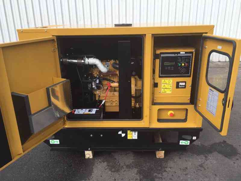 Dieselový generátor 13,5 KWA Caterpillar DE13.5E3  - foto 2