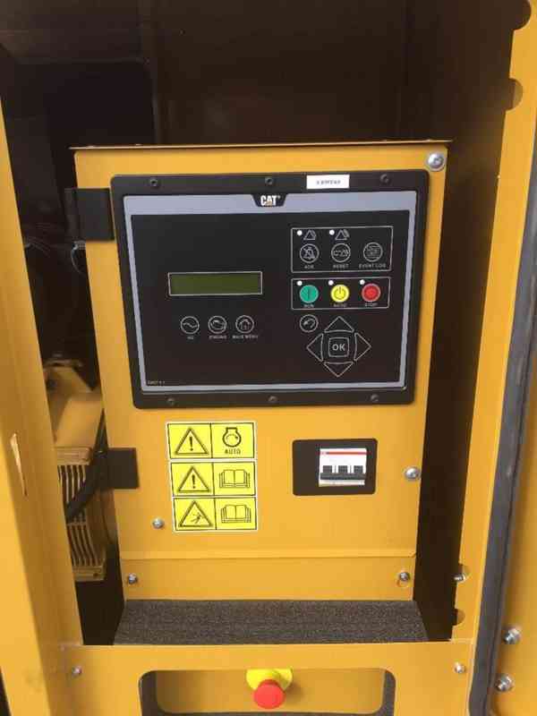 Dieselový generátor 13,5 KWA Caterpillar DE13.5E3  - foto 3