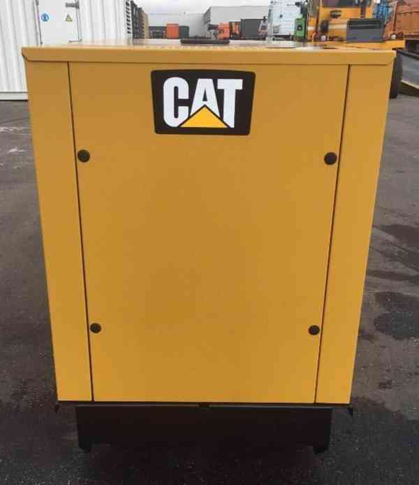 Dieselový generátor 13,5 KWA Caterpillar DE13.5E3  - foto 4