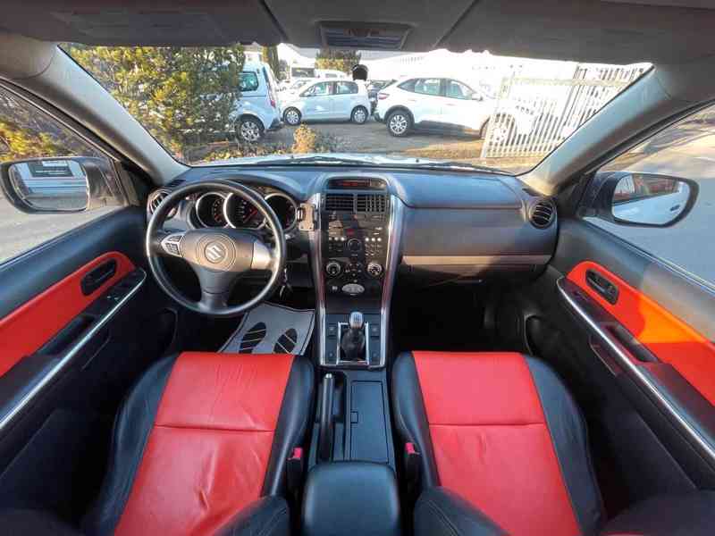 Suzuki Grand Vitara 1.6i Club benzín 78kw - foto 8