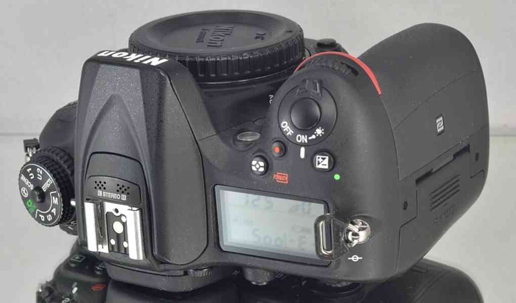 Nikon D7200 *24,2MPix *Full HDV*WIFI/NFC*6800 Exp. - foto 5