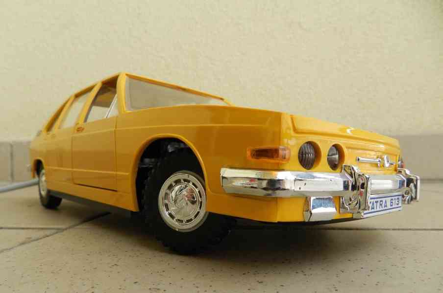 Tatra 613 Ites 1979 - foto 5