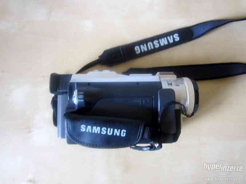 Samsung videokamera VP-D87Di + cestovní pouzdro - foto 3
