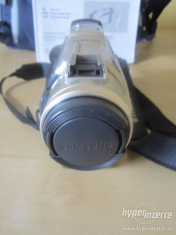 Samsung videokamera VP-D87Di + cestovní pouzdro - foto 4