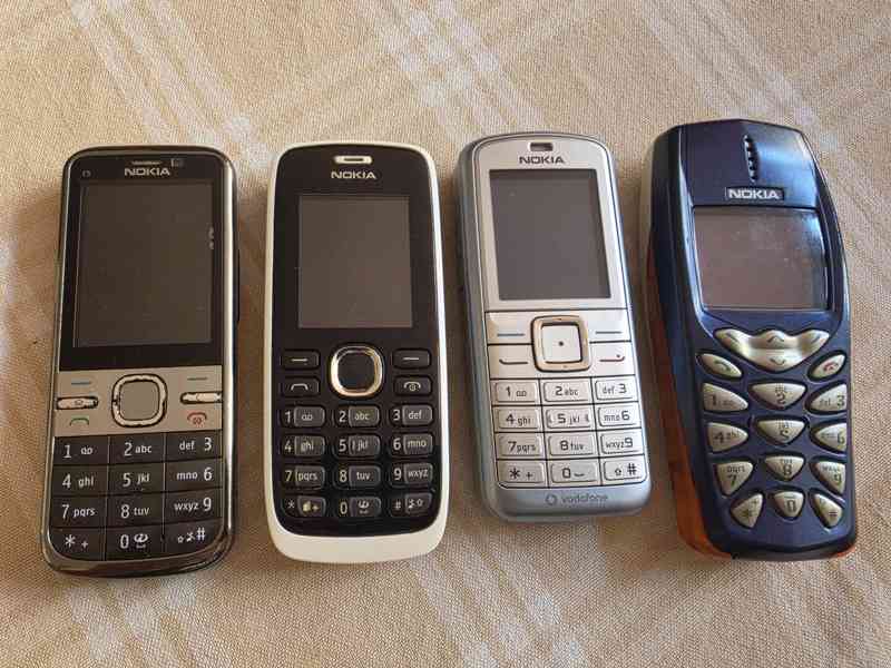 Mobilní tlačítkové telefony Nokia č.1 - foto 2