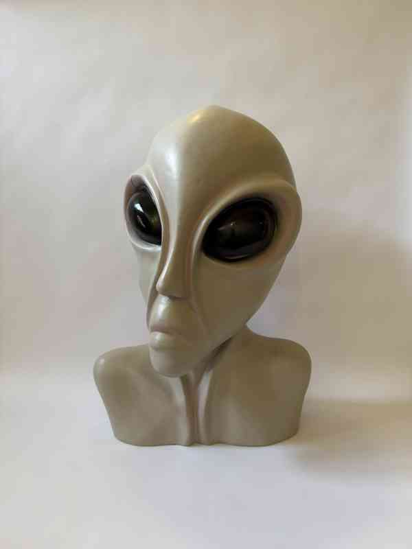 Hlava - socha mimozemšťan 57 cm