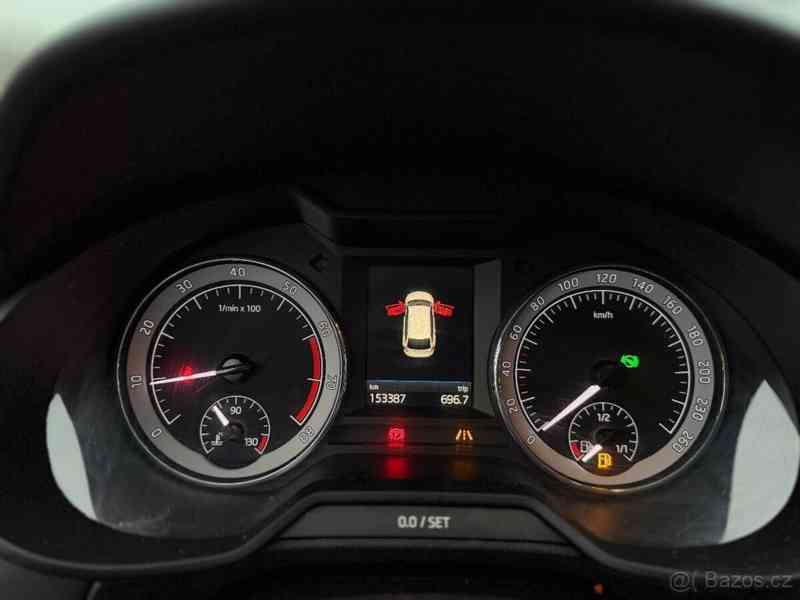 Škoda Octavia 1,5   TSI 110kW DSG CANTON KESSY - foto 13