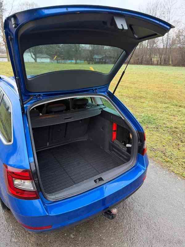 Škoda Octavia 1,5   TSI 110kW DSG CANTON KESSY - foto 12