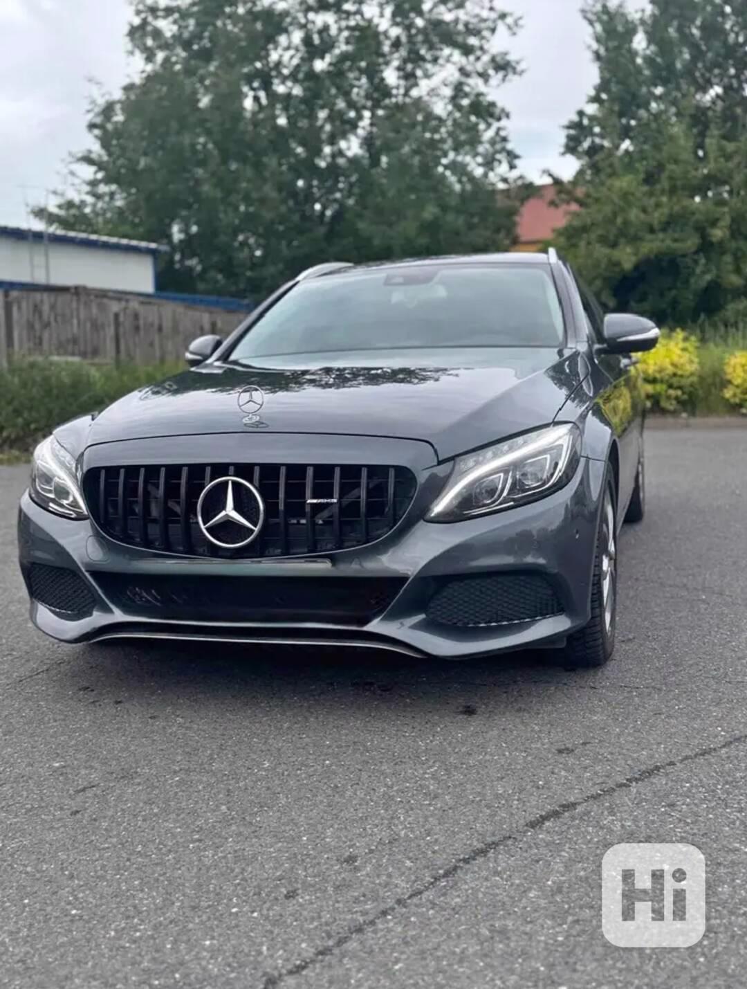 Mercedes Benz C220 - foto 1