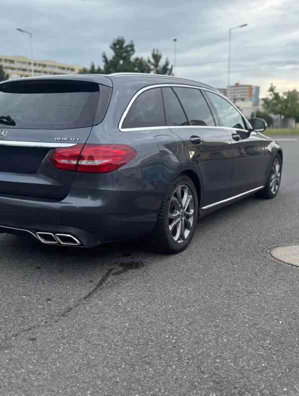 Mercedes Benz C220 - foto 2