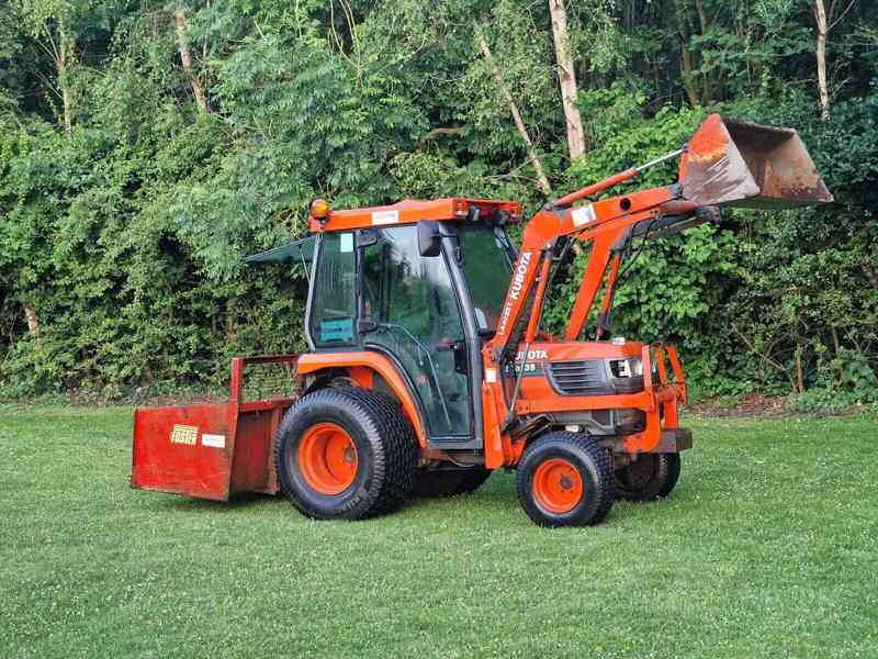 Kompaktní traktor Kubota 36hp s nakladačem - foto 7