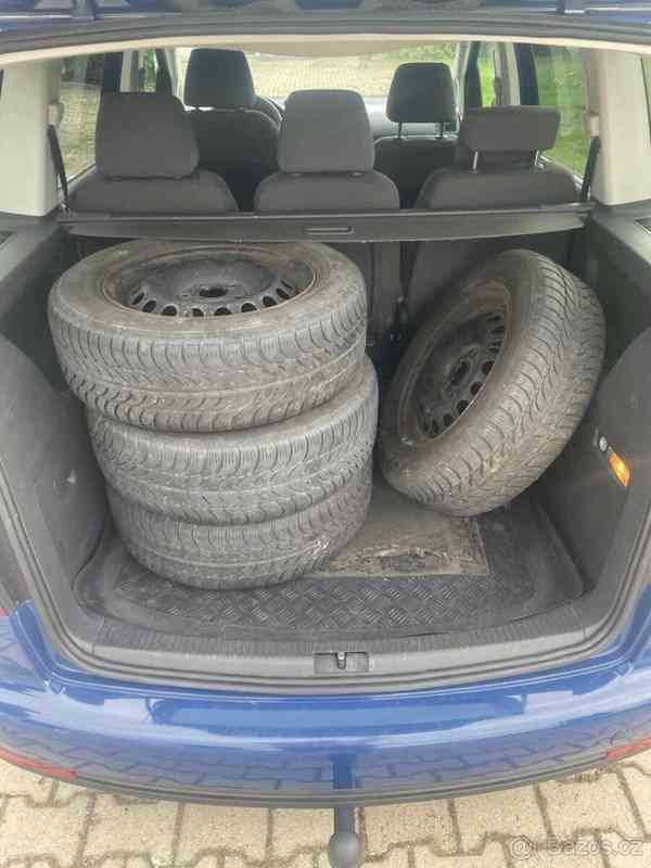 Volkswagen Touran 1,9   Tdi 77 kw r.v. 2009 - foto 9