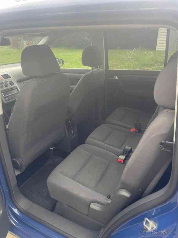 Volkswagen Touran 1,9   Tdi 77 kw r.v. 2009 - foto 12