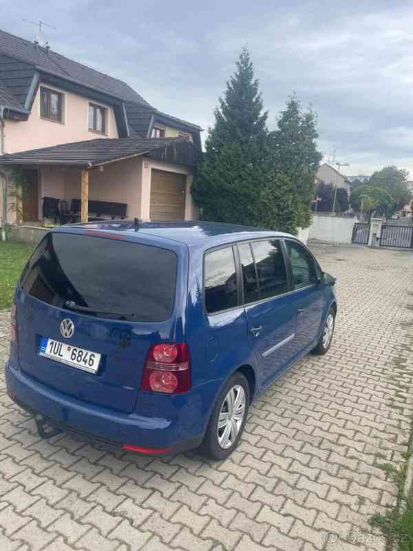 Volkswagen Touran 1,9   Tdi 77 kw r.v. 2009 - foto 5