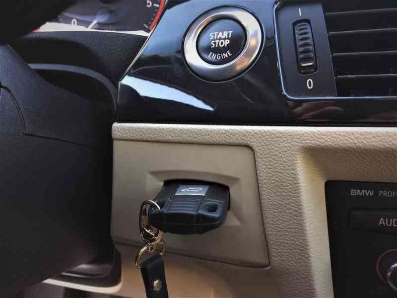 BMW 330 D kupé automat - foto 11