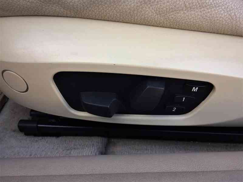 BMW 330 D kupé automat - foto 12