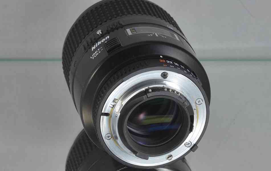 Nikon AF Micro 105mm 1:2.8 D *MACRO 1:1*FX formát - foto 4