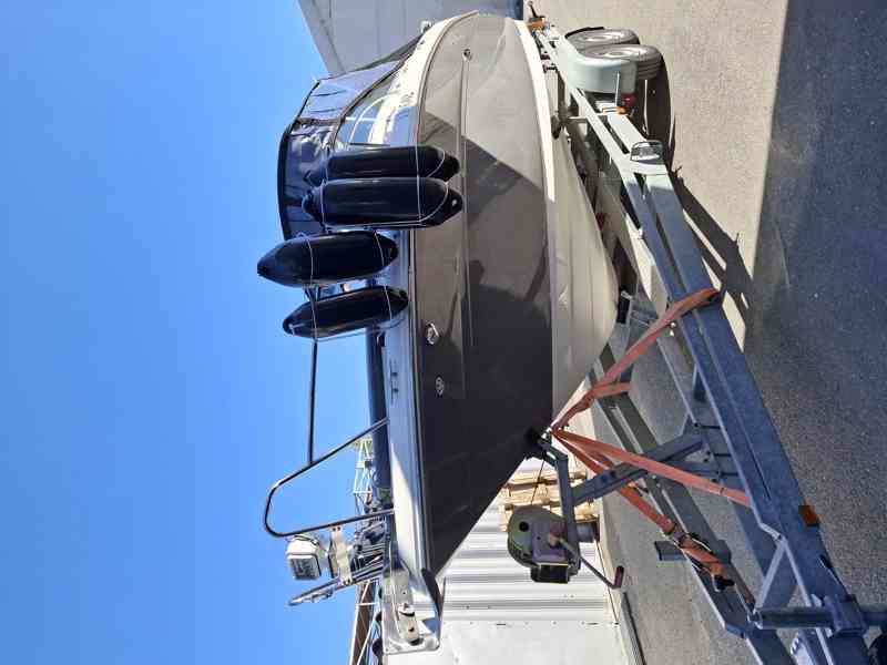 SEA RAY 235 WEEKENDER - foto 2