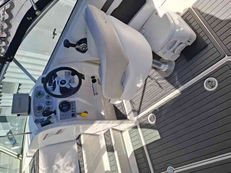 SEA RAY 235 WEEKENDER - foto 11