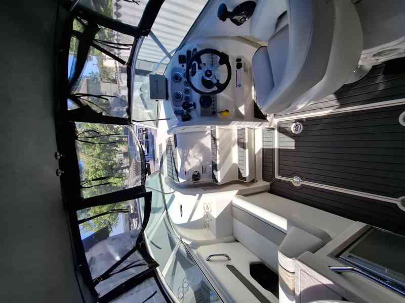 SEA RAY 235 WEEKENDER - foto 8
