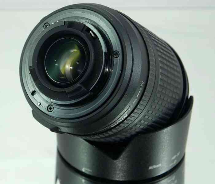 Nikon AF-S 18-135mm 1:3,5-5,6 DX ED **DX (APS-C)  - foto 4