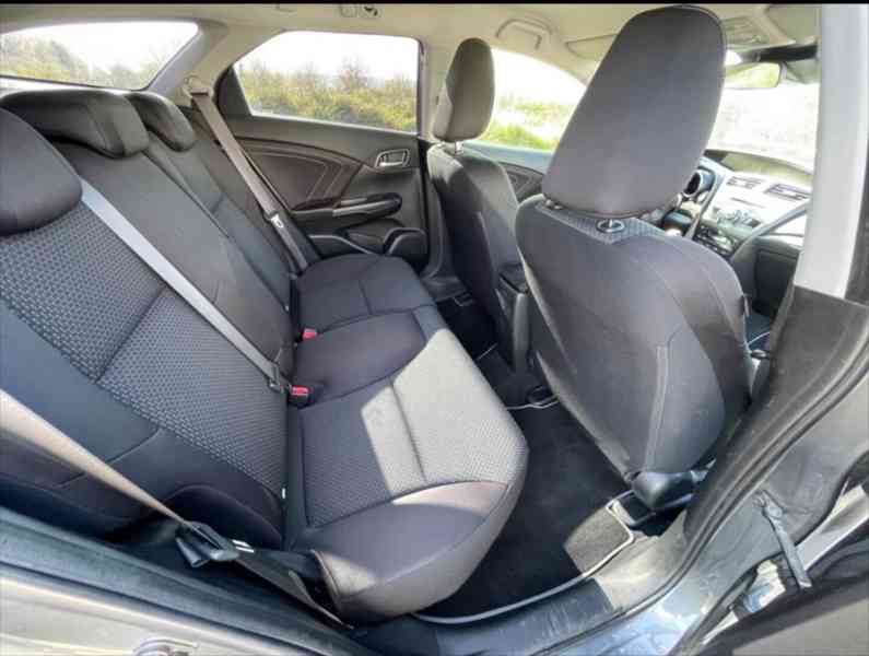 Honda Civic 1,8 Tourer - foto 17