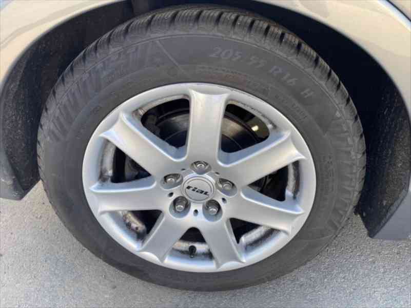 Honda Civic 1,8 Tourer - foto 11