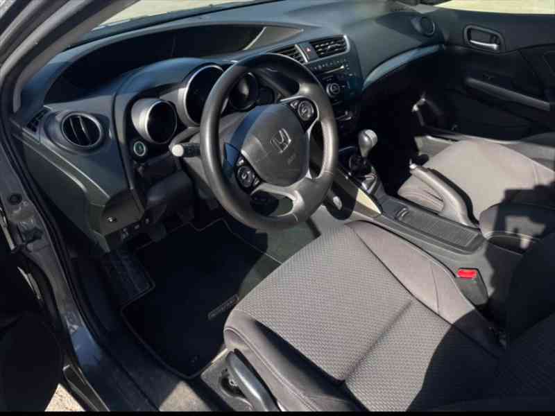 Honda Civic 1,8 Tourer - foto 15