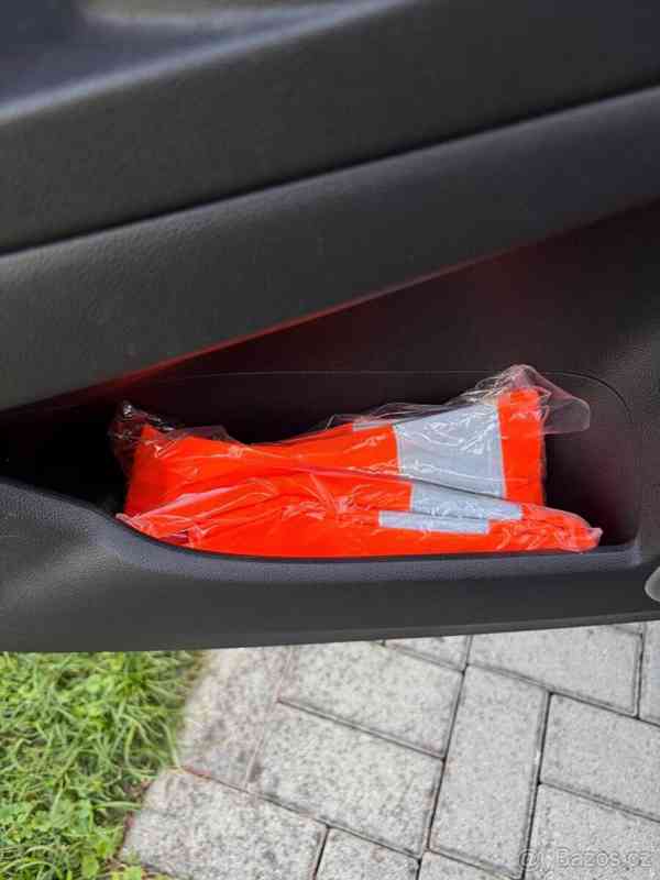 Renault Captur 0,9 - foto 19