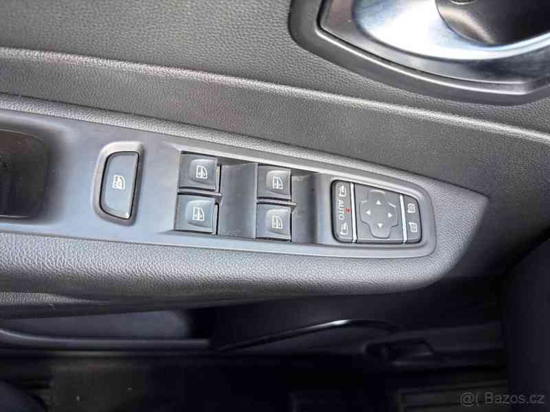 Renault Captur 0,9 - foto 9