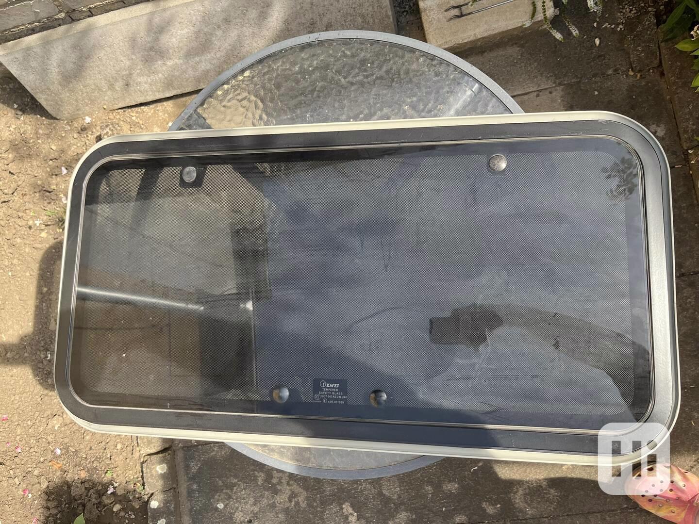 Střešní okno Škoda FAVORIT typ VS-2 - foto 1