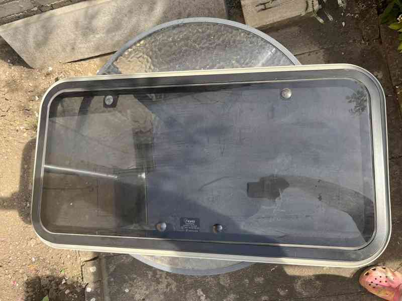 Střešní okno Škoda FAVORIT typ VS-2 - foto 1