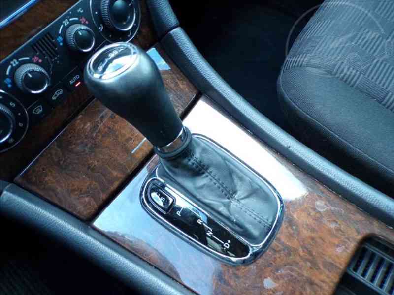Mercedes-Benz I 1,8i C 200,AUTOMAT - foto 9