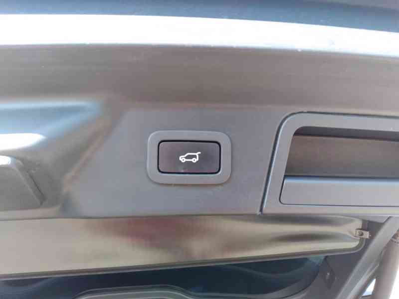 LAND ROVER RANGE ROVER VELAR 3.0D275 R DYNAMIC AWD - foto 50