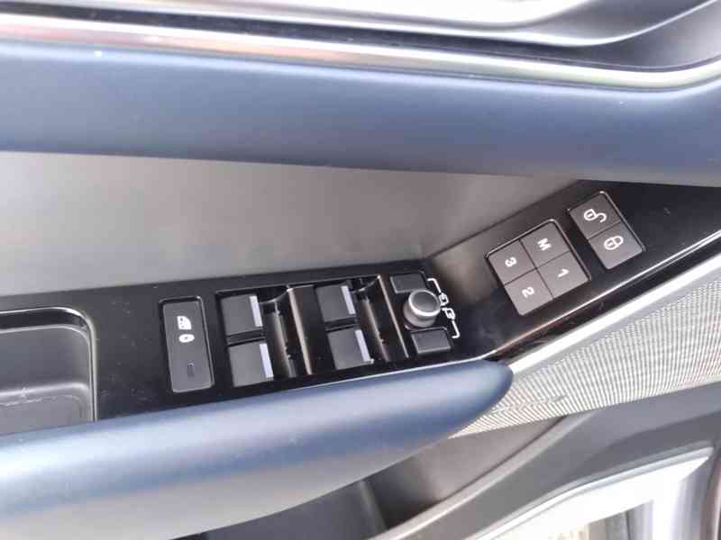 LAND ROVER RANGE ROVER VELAR 3.0D275 R DYNAMIC AWD - foto 36