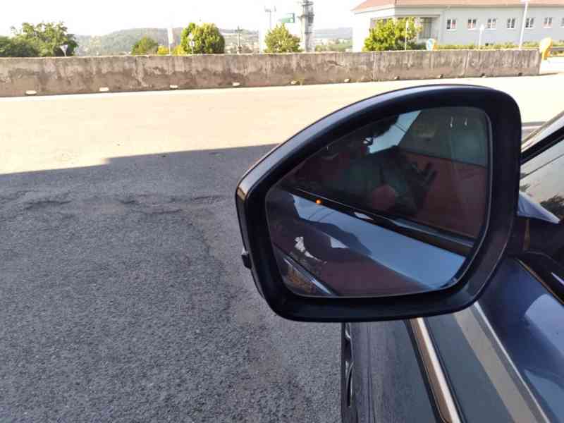 LAND ROVER RANGE ROVER VELAR 3.0D275 R DYNAMIC AWD - foto 47