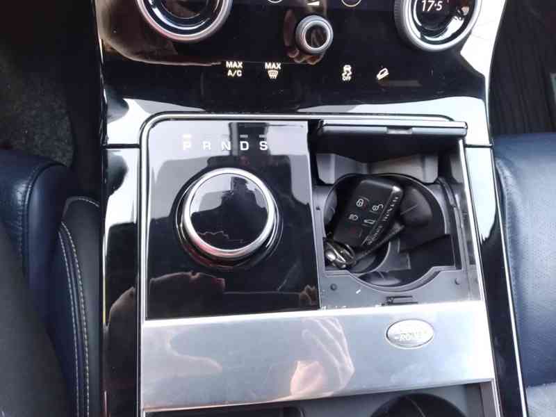 LAND ROVER RANGE ROVER VELAR 3.0D275 R DYNAMIC AWD - foto 29