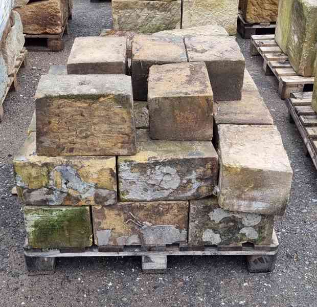 Pískovcový kvádr 1 - foto 2