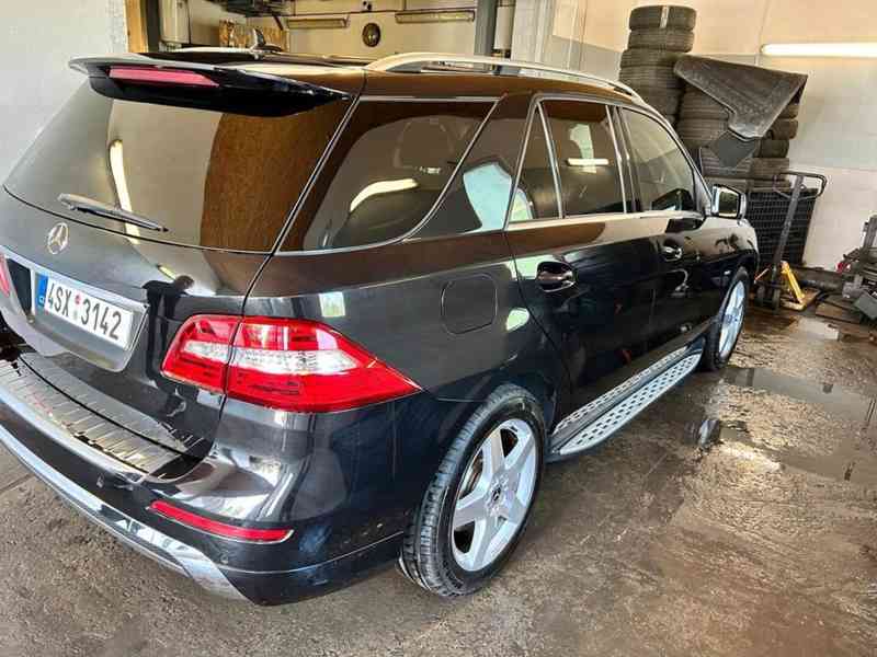 Mercedes-Benz ML  - foto 7