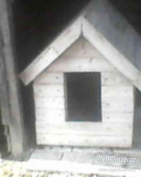 Prodám dřevěnou psí boudu - foto 1