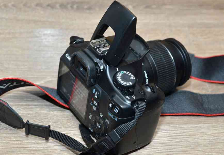 Canon EOS 1100D + 18-55mm IS II *2600 Exp. - foto 6