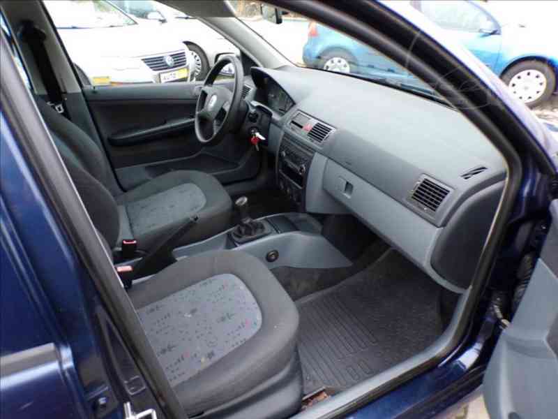 Škoda Fabia 1,2 12V-47KW KLIMATIZACE - foto 11