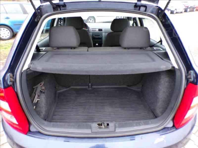 Škoda Fabia 1,2 12V-47KW KLIMATIZACE - foto 9